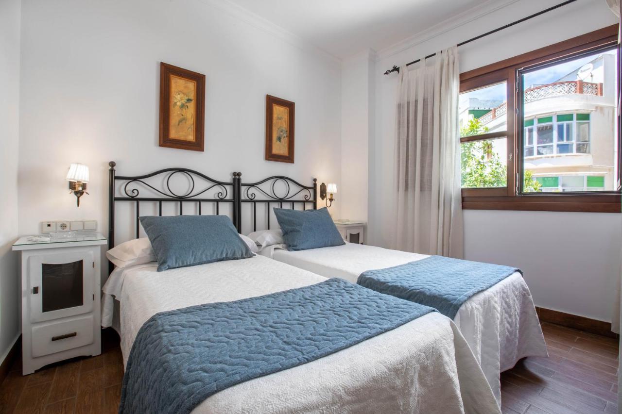 Apartamentos Trujillo Тарифа Екстериор снимка