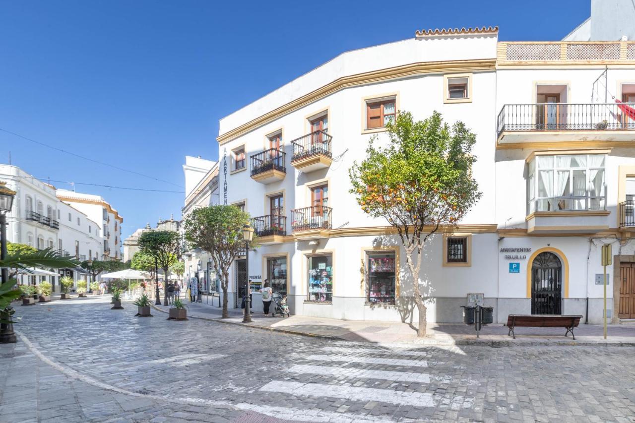 Apartamentos Trujillo Тарифа Екстериор снимка