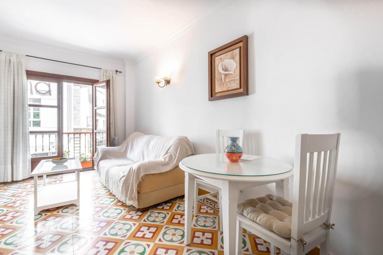 Apartamentos Trujillo Тарифа Екстериор снимка