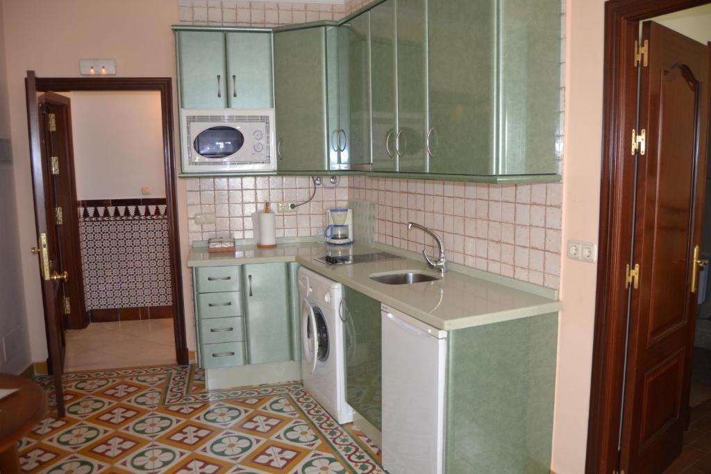 Apartamentos Trujillo Тарифа Екстериор снимка